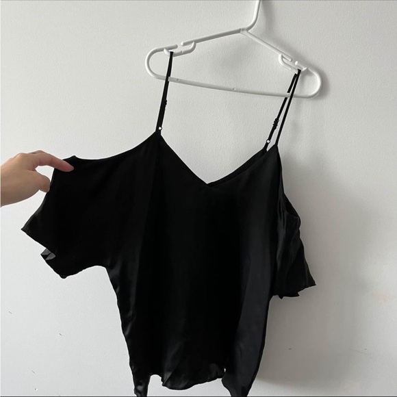 Aritzia Wilfred Off Shoulder Top Black - xxs - Picture 3 of 3